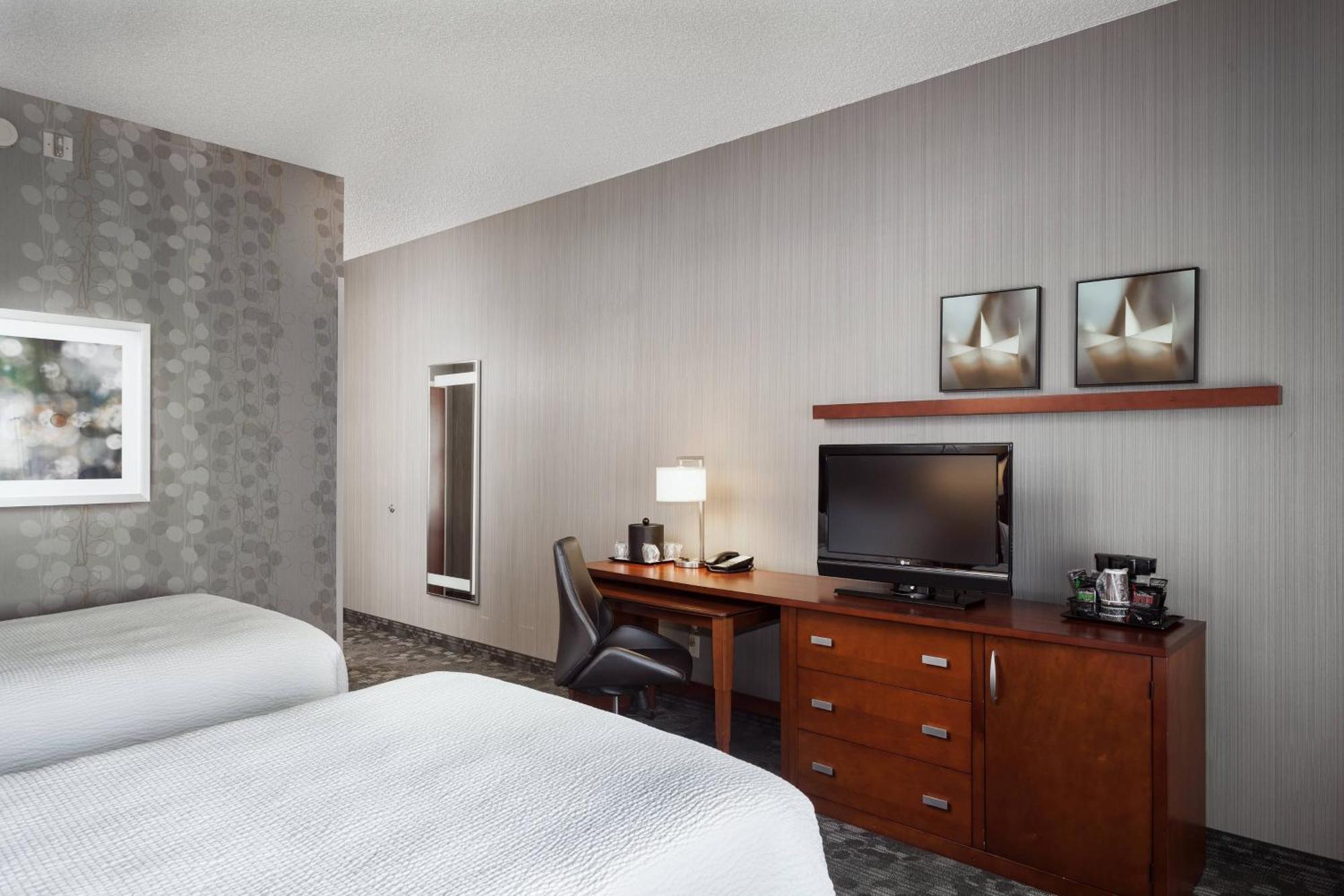 Courtyard By Marriott Stockton Hotel Eksteriør billede