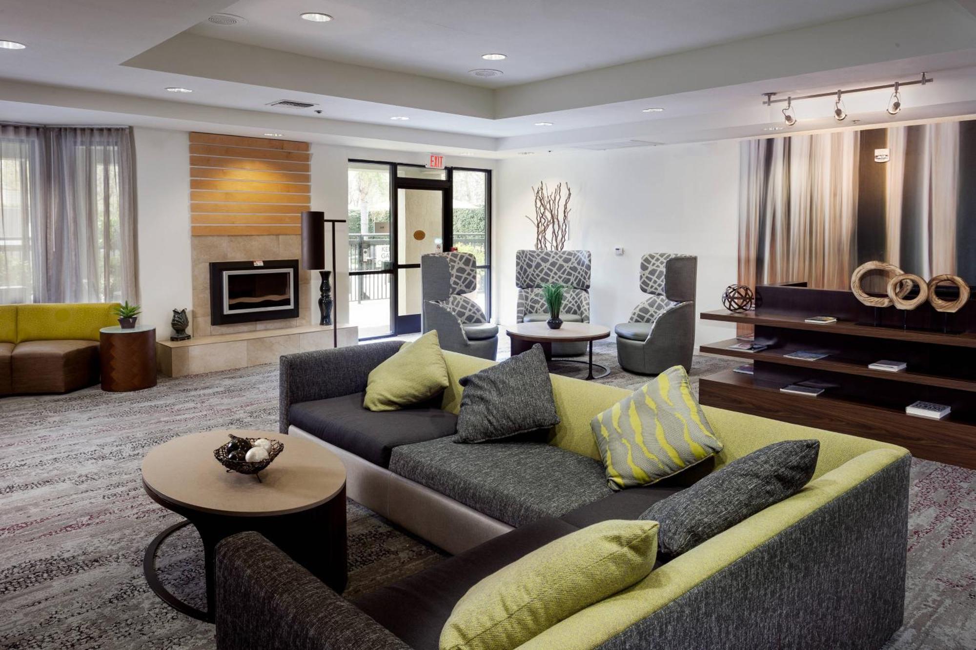 Courtyard By Marriott Stockton Hotel Eksteriør billede
