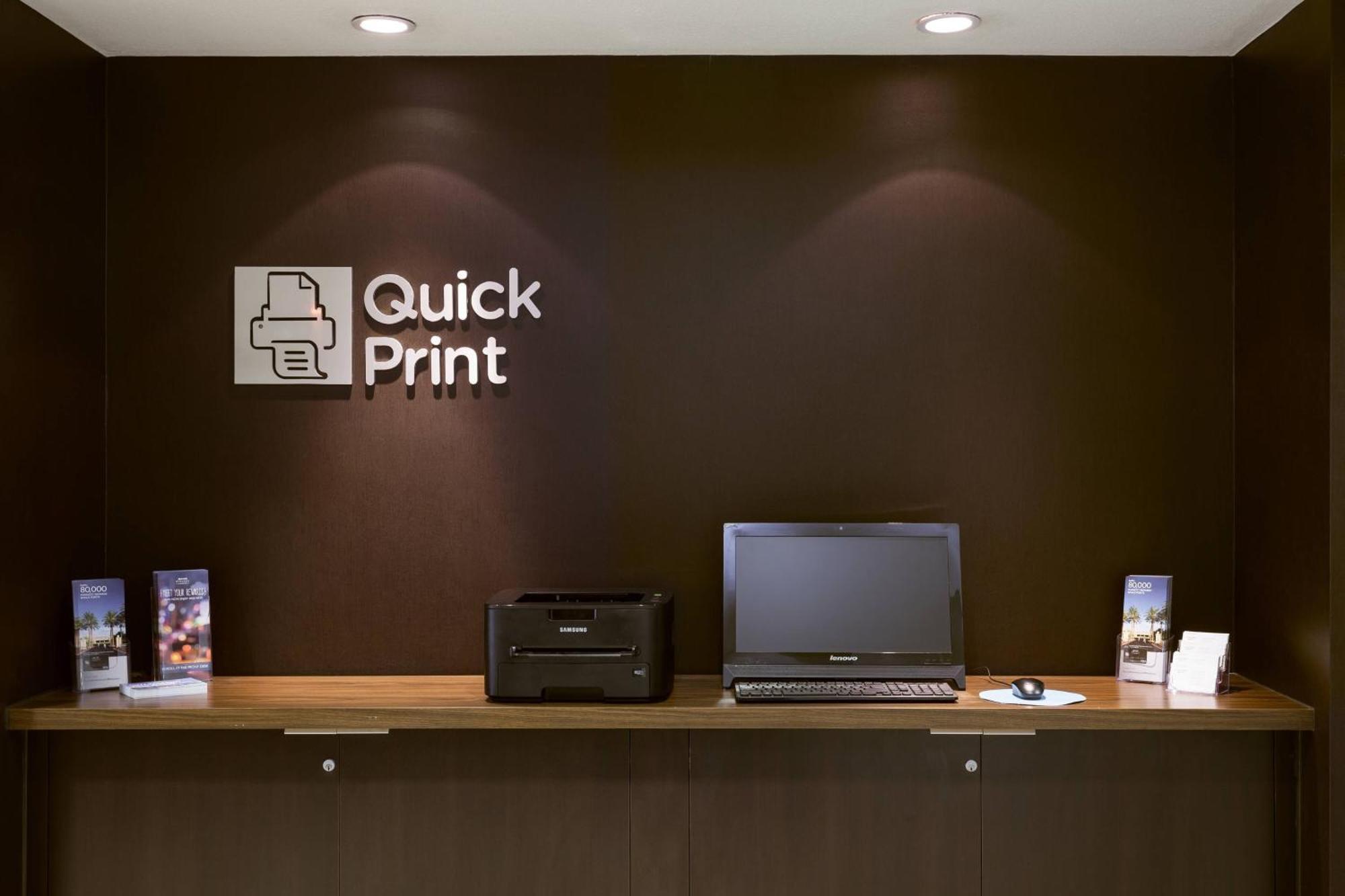 Courtyard By Marriott Stockton Hotel Eksteriør billede