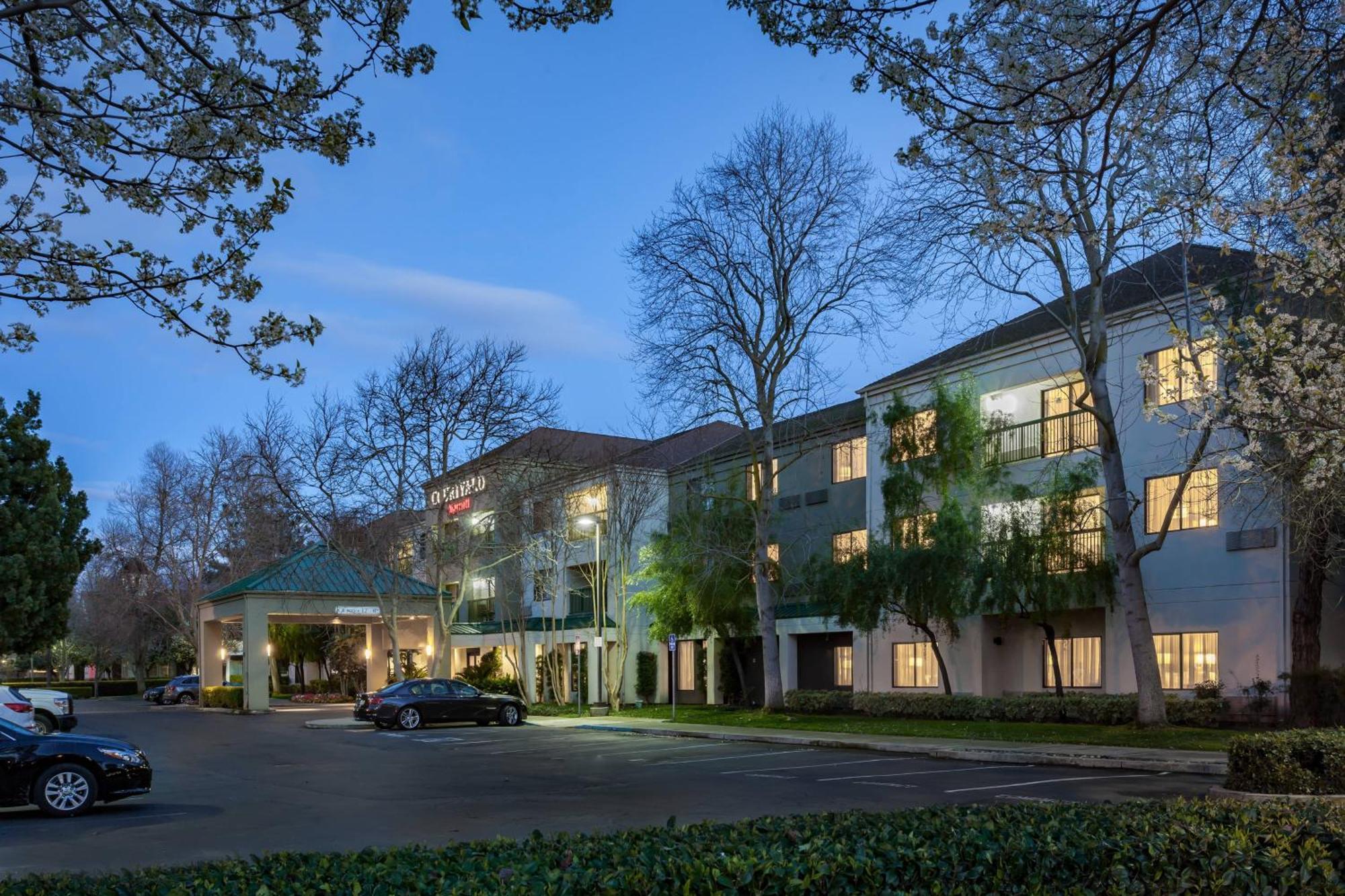 Courtyard By Marriott Stockton Hotel Eksteriør billede