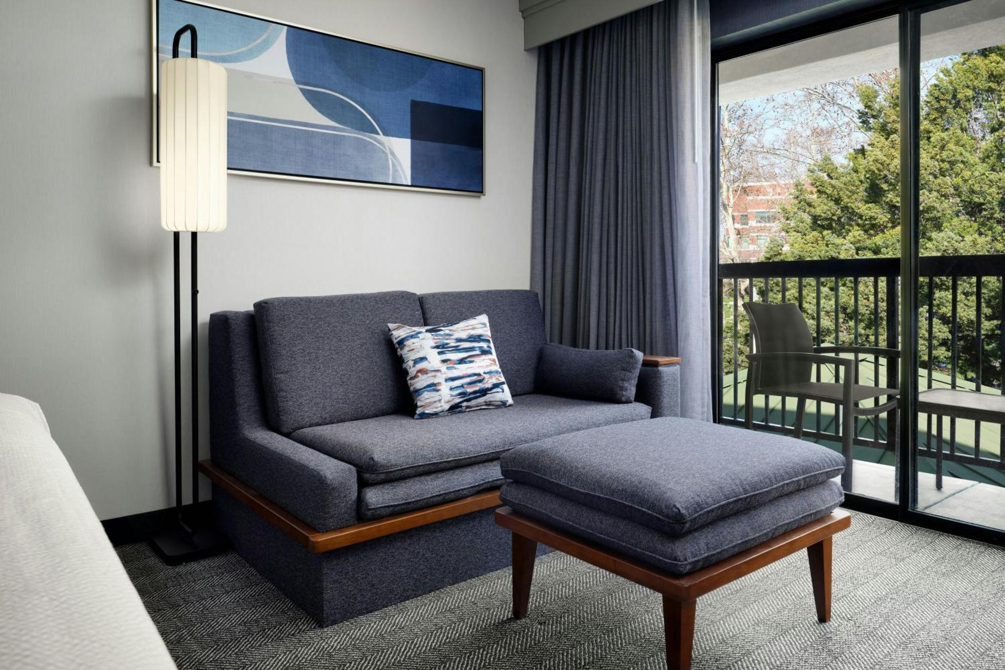 Courtyard By Marriott Stockton Hotel Eksteriør billede