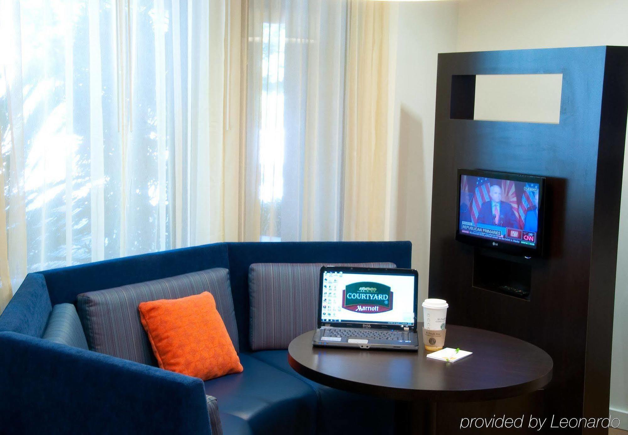 Courtyard By Marriott Stockton Hotel Eksteriør billede